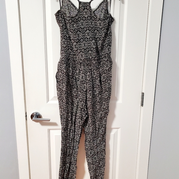 Dynamite Jumpsuit - Picture 2 of 3
